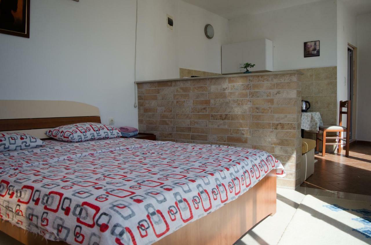 Apartments Basha 1 - Long Beach Улцинь Экстерьер фото
